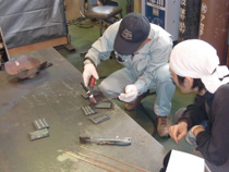 �¼ҡ�Ĺ��ˤǼ»�